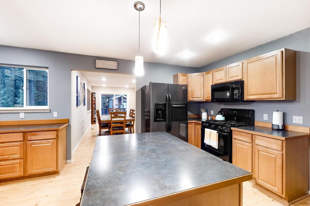 Wooded Wonder Villa Sandpoint Exterior photo
