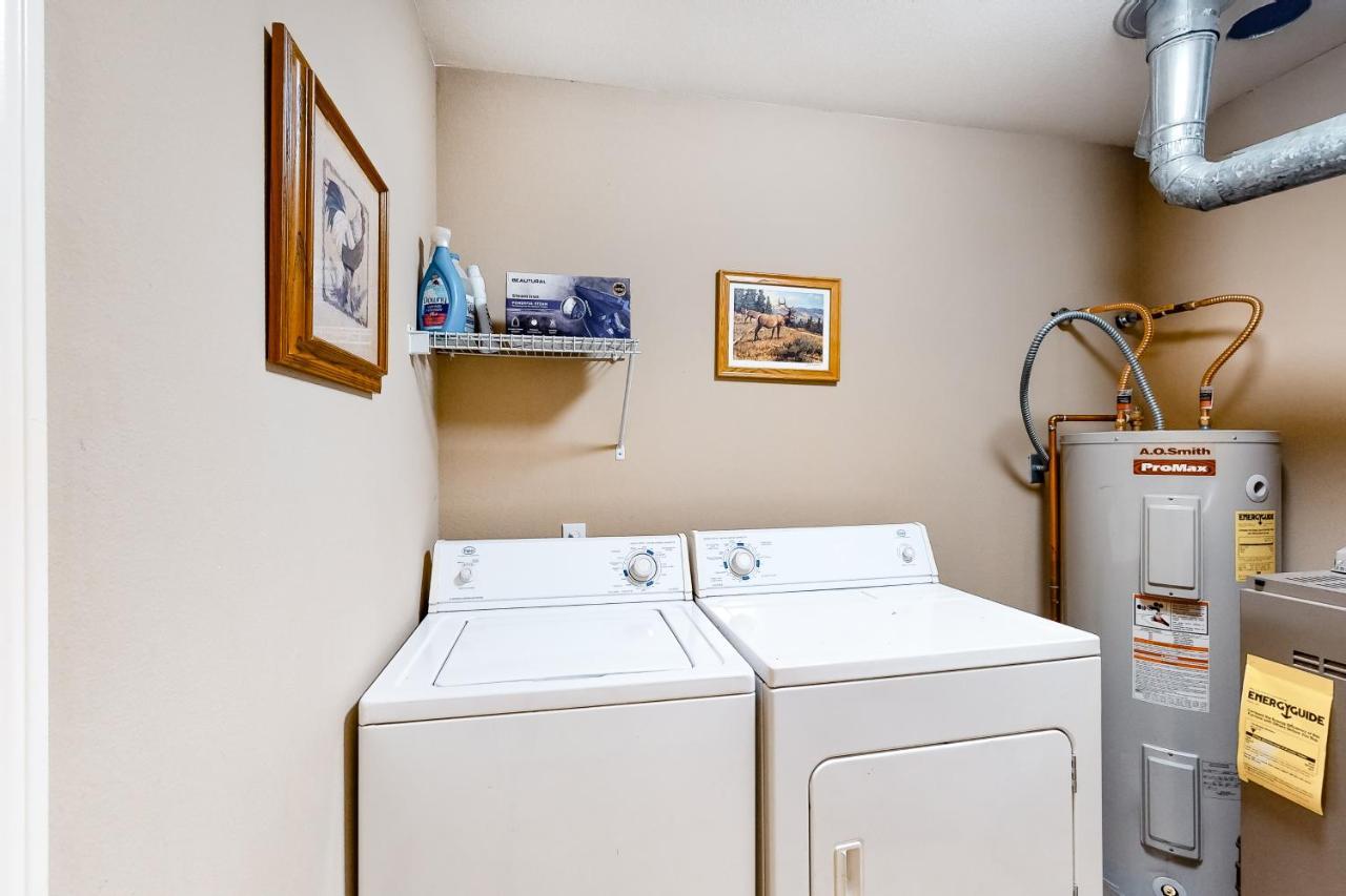 Wooded Wonder Villa Sandpoint Exterior photo